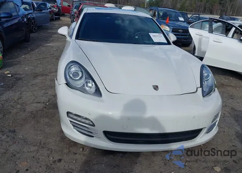 2011 Porsche Panamera 4 из США, поврежденный, VIN WP0AA2A72BL021930